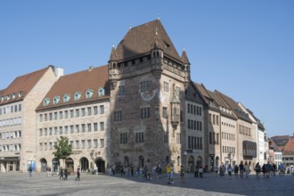 Nassau House, Schlüsselfelder Stiftungshaus, medieval residential tower, Romanesque, architectural