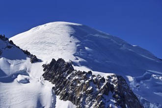 Snow-covered Mont-Blanc, Aiguille du Midi mountain station viewing platform, Chamonix-Mont-Blanc,