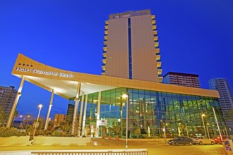 Hotel complex, Diamante Beach El Hotel AR Diamate Beach Hotel in Calpe, night view, Valencia, Costa