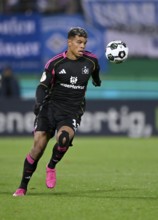 Ransford Königsdörffer Hamburger SV HSV (11) Ball action DFB-Pokal, Voith-Arena, Heidenheim,