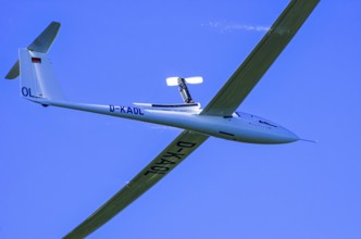 A Schempp-Hirth Nimbus 4M motor glider, D-KAOL registration, during a screening as part of an air