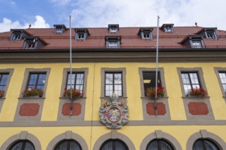 Facade with city coat of arms, town hall, market square, Deutsche Korbstadt, Lichtenfels, Upper