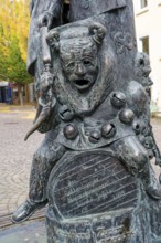 Narrenbrunnen, bronze statue, a work by artist Gerold Jäggle, detail, Rottenburg am Neckar,