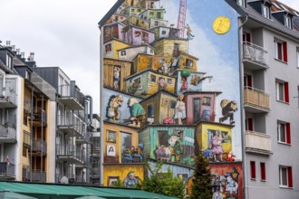 Residential buildings in Düsseldorf-Bilk, Merowingerstraße, mural entitled Wirtschaftswunder, since
