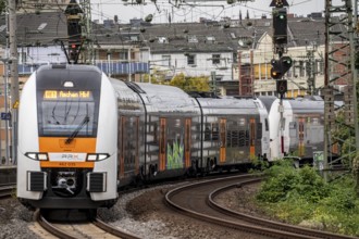 Rhein-Ruhr-Express, RRX train, RE1 on the way to Aachen, from Düsseldorf main station, here near