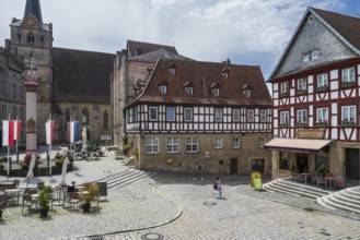 Melchior-Otto-Platz with Ehrensäule, Obere Altstadt, Kronach, Upper Franconia, Franconia, Bavaria,