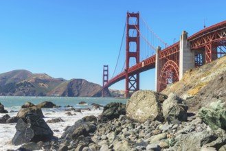 View of Golden Gate Bridge from Bakery beach, San Francisco, California, USA