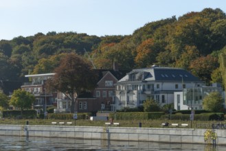 Kiel harbour, exclusive living on the Kiellinie waterfront, villas, balcony, water, slope, forest,