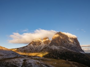 View from the Sella Pass to the Sassolungo Group, Val Gardena, Val Gardena, Dolomites, Trentino,
