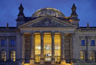 Reichstag in the evening, German Bundestag, government district, Berlin, Germany