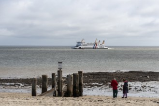 Ferry of the Wyker Dampfschiffs-Reederei (W.D.R.), North Friesland, Wyk, Föhr Island,