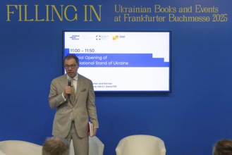 Minister of State for Culture Wolfram Weimer (non-party) and the Ukrainian Ambassador to Germany,