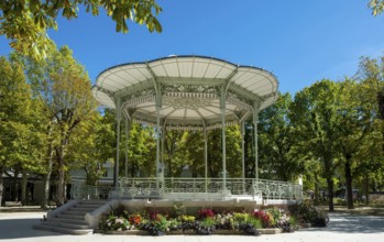 Vichy, listed as World Heritage by UNESCO. Park bandstand. Source Park. Allier. Auvergne Rhone