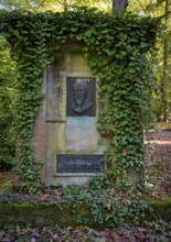 Gravesite, tomb, grave of the family Dr Bogumil Lange, orthopaedist, Elisabeth, forest cemetery,