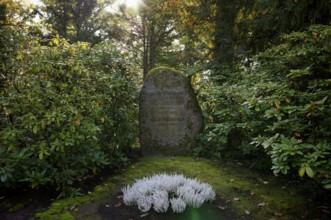 Gravesite, Gravestone, Grave of the Breuninger family, Eduard, Lydia, Heinz, Waldfriedhof,
