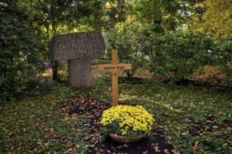 Gravesite, Gravestone, Grave of the Walther Zügel family, former chairman of the board of the