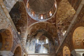 Metropolis, Metropolitan Church of Agios Dimitrios Mystras, interior view of a church with brick