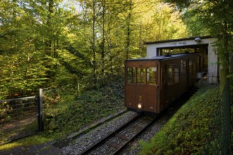 Teak car of the funicular railway, cable car, SSB, Stuttgarter Straßenbahn AG, local transport,