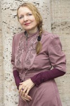 Cora Chilcott at the annual press conference for the 2025/2026 season at the Theater am Frankfurter