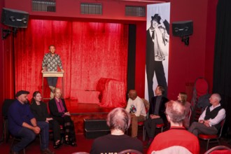 Johannes Hallervorden at the annual press conference for the 2025/2026 season at the Theater am