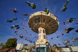 Chain carousel, Cannstatter Wellenflug, high ride, rides, motion, motion effect, Cannstatter Wasen,