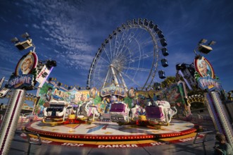Shake And Roll, round ride, Ferris wheel, Europa Rad, rides, motion, motion effect, Cannstatter