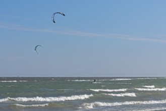 Kitesurfer, Baltic Sea, Falshöft, Pommerby, Schleswig-Holstein, Germany