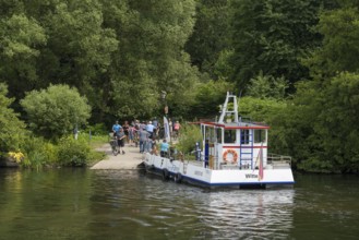 People at the Ruhr Valley ferry, Hardenstein Castle pier on the Ruhr, Herbede, Witten, Ruhr area,