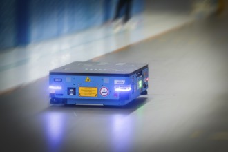 Electric car production in the assembly halls of VW in Zwickau. Autonomous transport device,