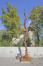 Sculpture O.T. #ZR2079 by Zeljko Rusic 2022, rusty stacked twisted cubes, metal sculpture, modern