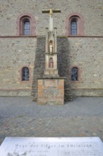 Way of St James at the collegiate church of St Chrysanthus and Daria, crucifix, information, text,