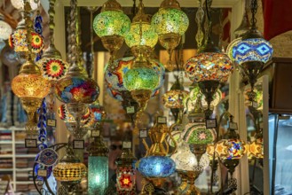 Colourful lights at the Egyptian Bazaar Misir Çarsisi or Spice Bazaar in Eminönü, Istanbul, Turkey