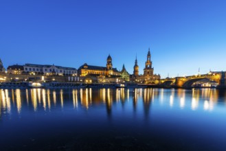 Old town skyline with Brühl's Terraces, Kunstakademie, Church of Our Lady, Higher Regional Court,