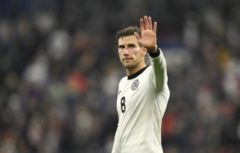Leon Goretzka GER (08) thanks fans after the match Gesture Gesture World Cup qualifier,
