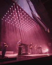 Louie Swain (Keyboarder), Jules Crommelin (Gitarrist), Patrick Hetherington (Keyboarder) und Noah