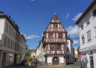 Fachwerkhaus in der Altstadt von Kirn, einer Gemeinde im Landkreis Bad Kreuznach. Kirn,