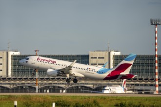 Eurowings Airbus A320 beim Start auf dem Flughaben Düsseldorf, DUS, Nordrhein-Westfalen,