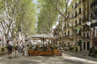 Restaurant on the Passeig de Born promenade, Palma de Majorca, Majorca, Balearic Islands, Spain