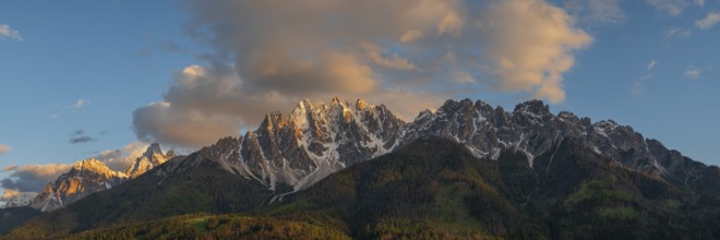 Panoramic view of the local mountains of San Candido in the evening light, Haunold, Birkenkofel,