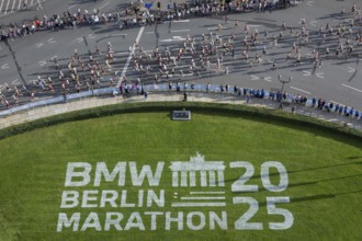 View from the Victory Column to the Great Star at the 51st BMW Berlin Marathon 2025 on 21 September