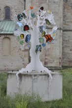 Sculpture Island of Dolls by Alicia Paz 2017, tree figure, female, faces, modern art, abstract art,