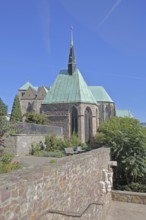 Gothic Magdalen Chapel, sculptures of Magdeburg originals on the city wall and Romanesque St
