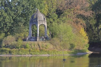 Temple of Venus at Adolf-Mittag-See, landscape, autumn, nature, Marieninsel, Rotehorn, municipal