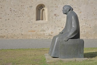 Sculpture Käthe Kollwitz by Gustav Seitz 2010, monument to the paintress, sculptor, seated female