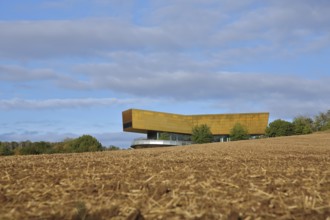 Arche Visitor Centre, archaeological museum, modern building, solitary, field, field, Nebra,