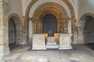 Replica of the Kaiserstuhl in the cathedral vestibule of the former collegiate church Goslar