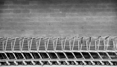 Shopping trolley in front of a supermarket, black and white, Blairstown, New Jersey, USA