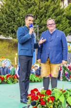 Bavarian Radio presenter Dominik Glöbl talks to Oktoberfest boss Clemens Baumgärtner, Wiesnwirte