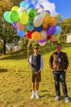 Colourful balloons for the grand finale of the Wiesnwirte Platzkonzert, Festwiese, Theresienwiese,