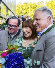 The woman of the Lord Mayor Petra horse-rider, with the Oktoberfest boss Clemens Baumgärtner and